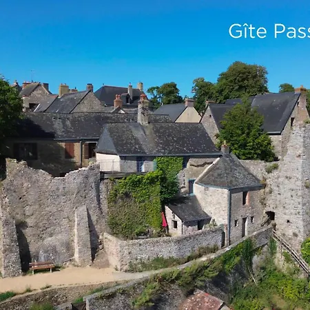 בית נופש Le Passe-muraille *