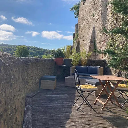 Le Passe-muraille בית נופש