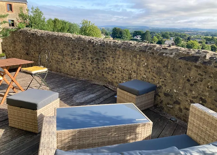 Semesterbostad Le Passe-muraille *